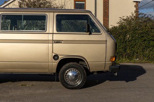 1986 Volkswagen T25 Caravelle GL Te koop (foto 128 van 236)