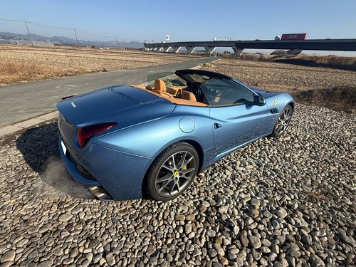 2010 Ferrari California till salu (bild 4 av 68)