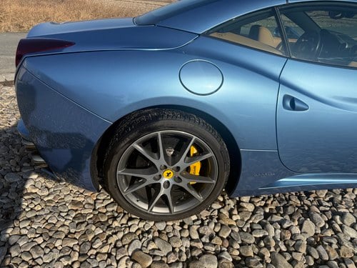 2010 Ferrari California till salu (bild 13 av 68)