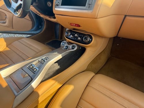 2010 Ferrari California till salu (bild 23 av 68)