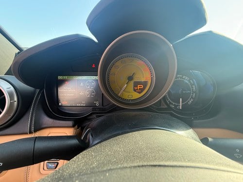 2010 Ferrari California till salu (bild 29 av 68)