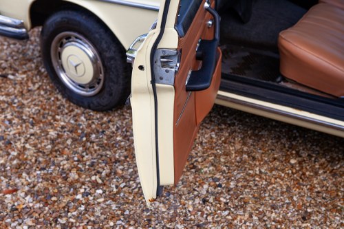 1971 Mercedes-Benz 280S (W108) till salu (bild 33 av 188)