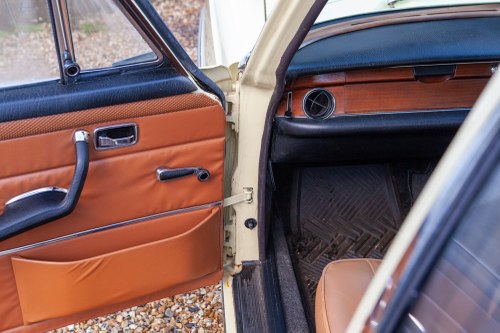 1971 Mercedes-Benz 280S (W108) till salu (bild 35 av 188)