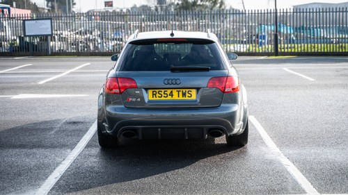 2007 Audi RS4 Quattro B7 till salu (bild 13 av 274)