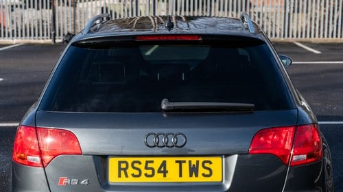 2007 Audi RS4 Quattro B7 till salu (bild 179 av 274)