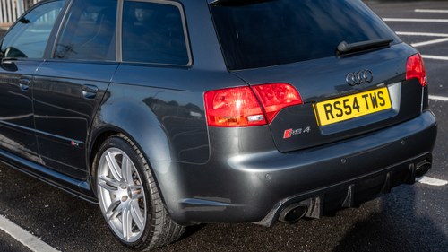 2007 Audi RS4 Quattro B7 till salu (bild 186 av 274)