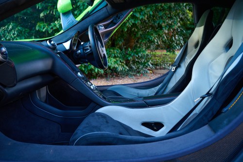 Imagem 4 de 2012 McLaren MP4-12C