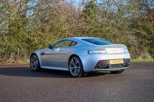 2010 Aston Martin Vantage V12 Te koop (foto 13 van 155)