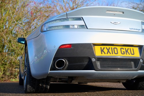 2010 Aston Martin Vantage V12 Te koop (foto 102 van 155)