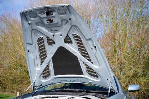 2010 Aston Martin Vantage V12 Te koop (foto 113 van 155)