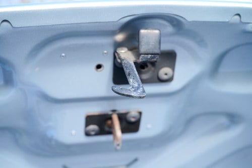 2010 Aston Martin Vantage V12 Te koop (foto 122 van 155)