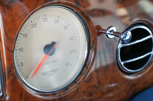 2001 Bentley Arnage Red Label 6.75L V8 LHD till salu (bild 37 av 109)