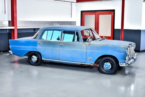 1962 Mercedes-Benz 190C "Heckflosse" Sedan 1,9L I4 In vendita (immagine 7 di 108)