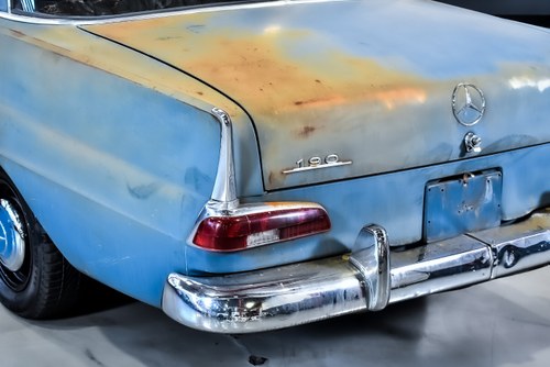 1962 Mercedes-Benz 190C "Heckflosse" Sedan 1,9L I4 In vendita (immagine 83 di 108)