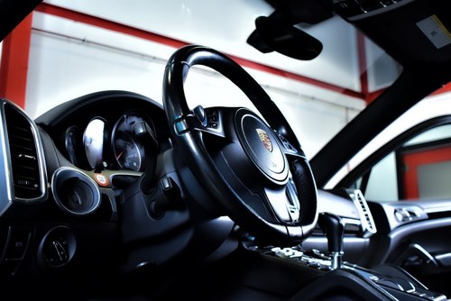 2014 Porsche Cayenne S E-Hybrid SUV 3,0L V6 till salu (bild 41 av 109)