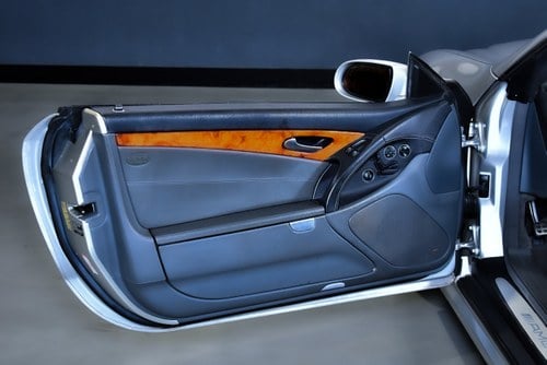2004 Mercedes-Benz R230 SL55 AMG "Glass Sunroof" Convertible 5,5L V8 In vendita (immagine 33 di 92)
