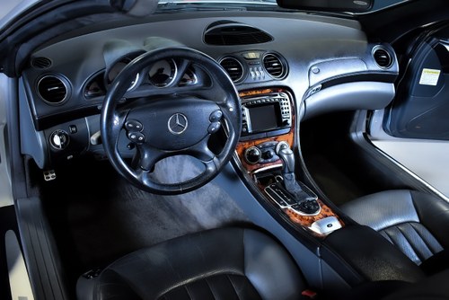 2004 Mercedes-Benz R230 SL55 AMG "Glass Sunroof" Convertible 5,5L V8 In vendita (immagine 38 di 92)