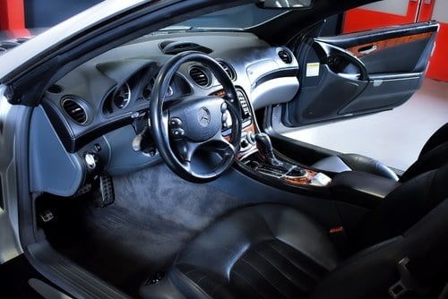 2004 Mercedes-Benz R230 SL55 AMG "Glass Sunroof" Convertible 5,5L V8 In vendita (immagine 39 di 92)