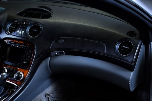 2004 Mercedes-Benz R230 SL55 AMG "Glass Sunroof" Convertible 5,5L V8 In vendita (immagine 50 di 92)