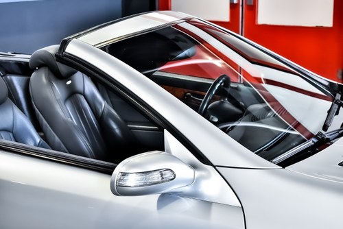 2004 Mercedes-Benz R230 SL55 AMG "Glass Sunroof" Convertible 5,5L V8 In vendita (immagine 67 di 92)