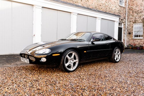 2002 Jaguar XKR Coupe à vendre (picture 5 of 152)