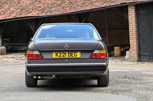 1993 Mercedes-Benz 300 CE W124 till salu (bild 12 av 110)