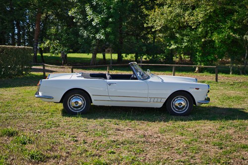 1960 Alfa Romeo Spider 2000 by Touring In vendita (immagine 12 di 120)