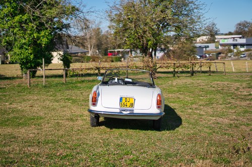 1960 Alfa Romeo Spider 2000 by Touring In vendita (immagine 16 di 120)