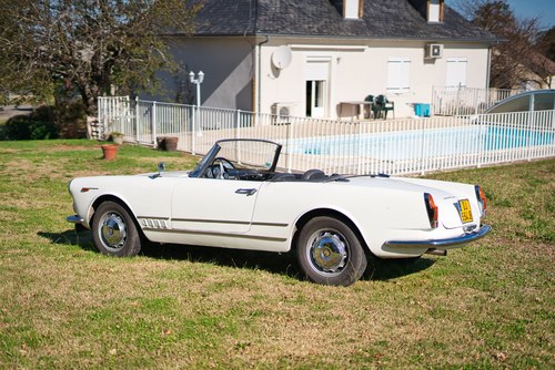 1960 Alfa Romeo Spider 2000 by Touring In vendita (immagine 19 di 120)