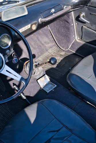 1960 Alfa Romeo Spider 2000 by Touring In vendita (immagine 58 di 120)