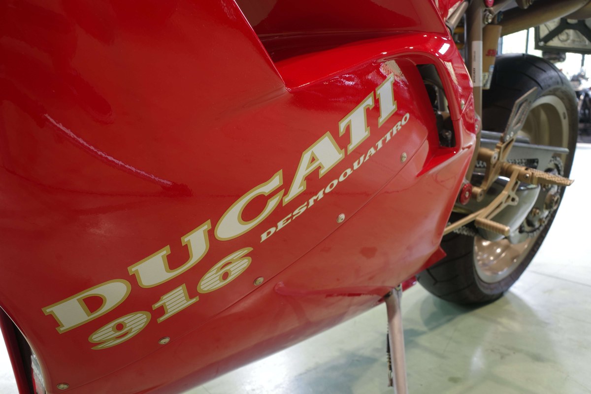 1995 Ducati 916 Red Manual In Italy For Sale Car Classic 1995-ducati-916-red-manual-in-italy-for-sale-car-classic