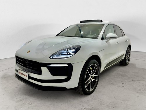 2022 Porsche Macan Te koop