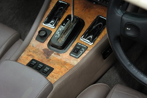 1989 Jaguar XJ-S Convertible till salu (bild 70 av 143)