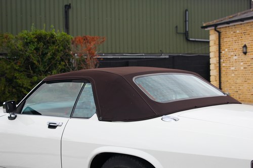 1989 Jaguar XJ-S Convertible till salu (bild 75 av 143)