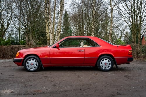1990 Mercedes-Benz 230CE C124 In vendita (immagine 23 di 101)
