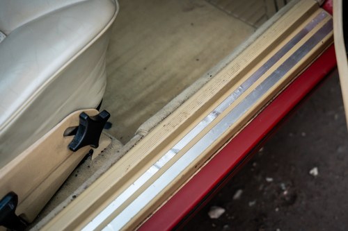 1990 Mercedes-Benz 230CE C124 In vendita (immagine 45 di 101)