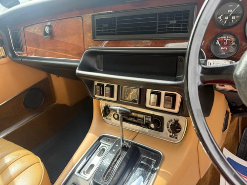 1978 Daimler XJ6 4.2L Sovereign Series 2 à venda (imagem 38 de 49)