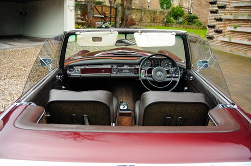 1967 Mercedes-Benz W113 230SL 2.8-litre Automatic till salu (bild 4 av 159)