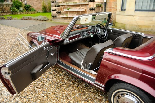 1967 Mercedes-Benz W113 230SL 2.8-litre Automatic till salu (bild 46 av 159)