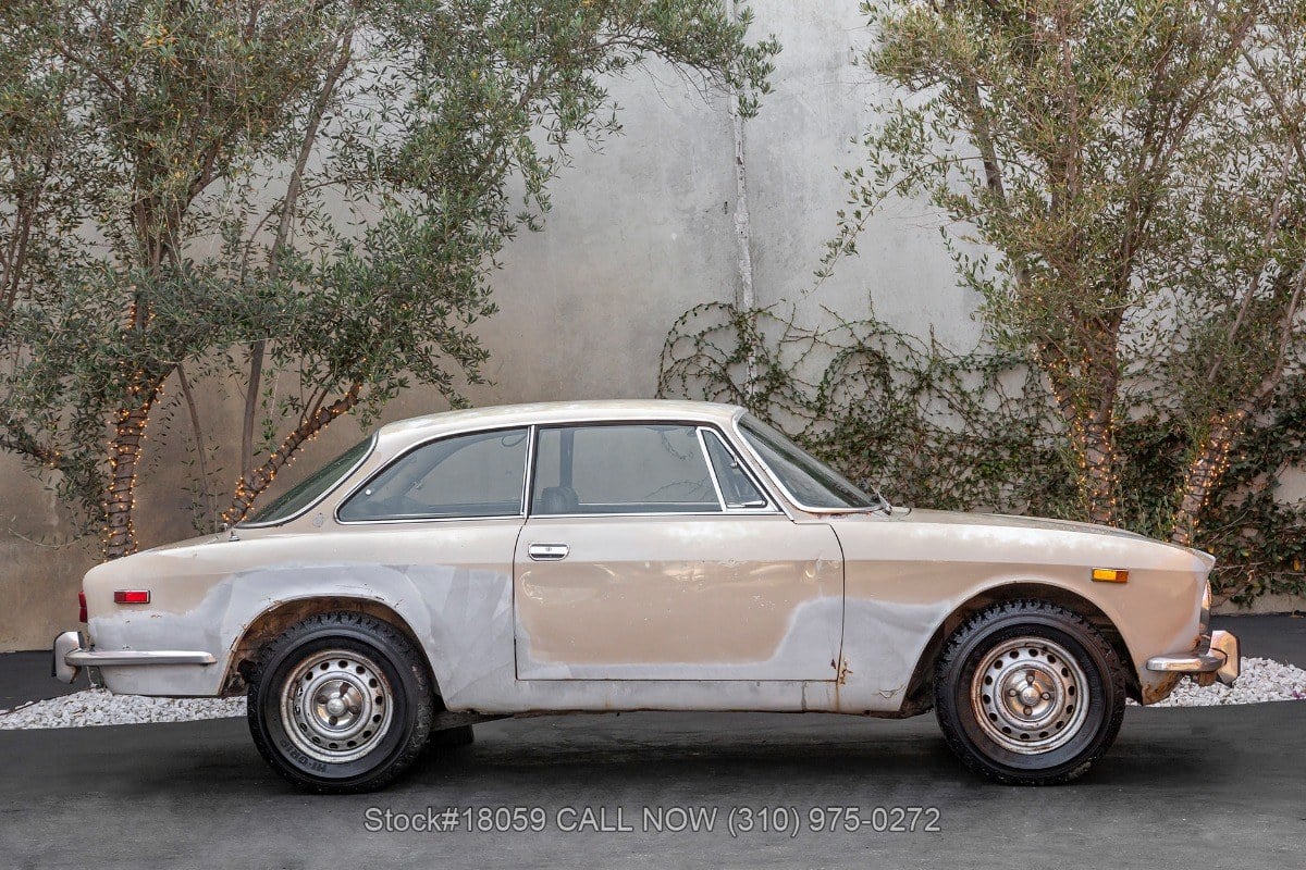 1974 Alfa Romeo GTV 2000 Beige Handschaltgetriebe 5 G nge In 1974-alfa-romeo-gtv-2000-beige-handschaltgetriebe-5-g-nge-in