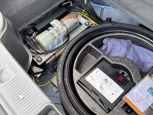 2002 Mercedes-Benz SL500 R230 till salu (bild 70 av 122)