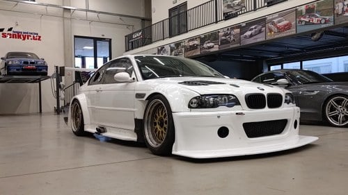 BMW E46 M3 GTR Race Car Te koop (foto 21 van 43)