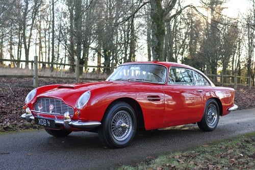 1963 Aston Martin DB4 Series V Vantage ‘Special Series’ Sports Saloon à venda (imagem 15 de 121)
