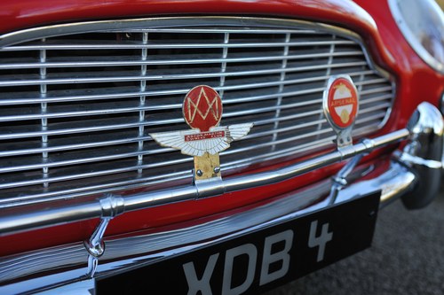 1963 Aston Martin DB4 Series V Vantage ‘Special Series’ Sports Saloon à venda (imagem 47 de 121)