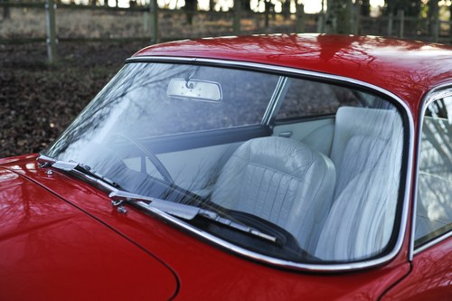 1963 Aston Martin DB4 Series V Vantage ‘Special Series’ Sports Saloon à venda (imagem 64 de 121)