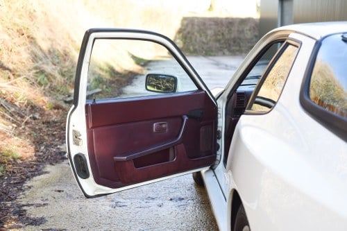 1986 Porsche 944 Lux till salu (bild 15 av 164)