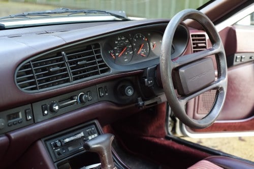 1986 Porsche 944 Lux till salu (bild 23 av 164)