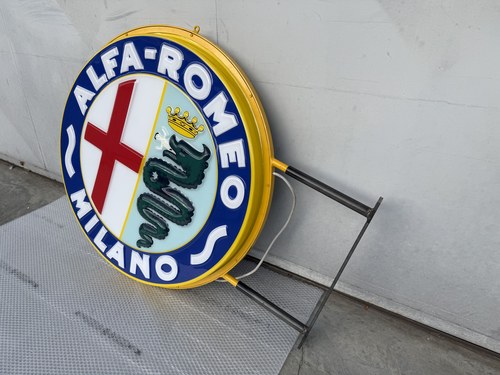 1970s Alfa Romeo Double-Sided Sign En venta (imagen 38 de 126)