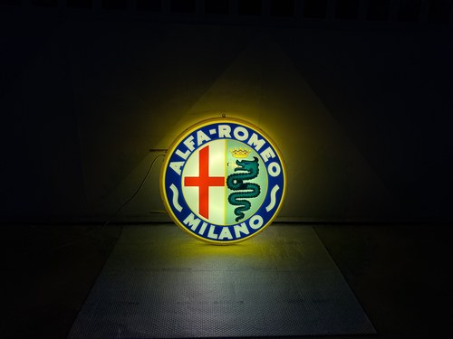 1970s Alfa Romeo Double-Sided Sign En venta (imagen 98 de 126)