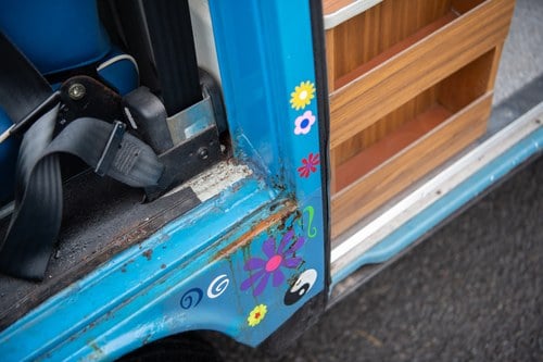 1972 Volkswagen Type 2 Bay Window High-Top Camper Conversion In vendita (immagine 77 di 213)